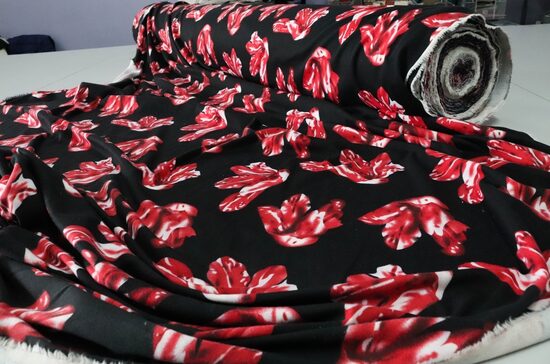 1265-CZARNA DZIANINA PUNTO MAGNOLIA 