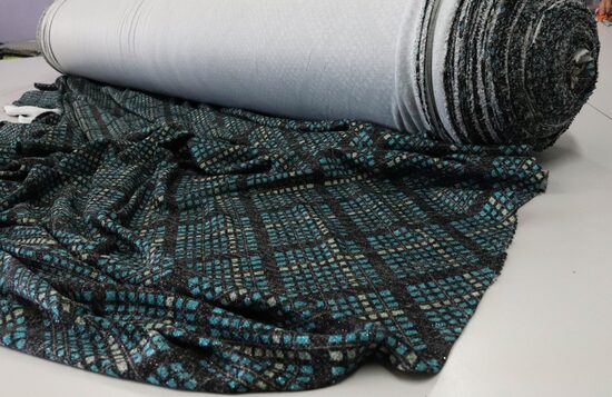 1201-BAWEŁNIANA DZIANINA SWETROWA BUTELKOWA ZIELEŃ MIENIĄCE KWADRACIKI