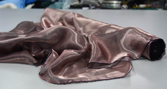 31-ORGANZA METALICZNY RÓŻ 