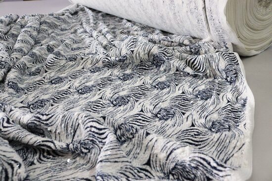 822-BIAŁA DZIANINA SWETROWA DELIKATNY WZÓR 