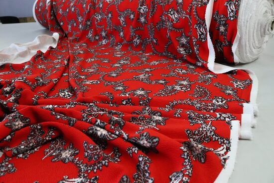 804-DZIANINA KREPA WZÓR CZERWIEŃ